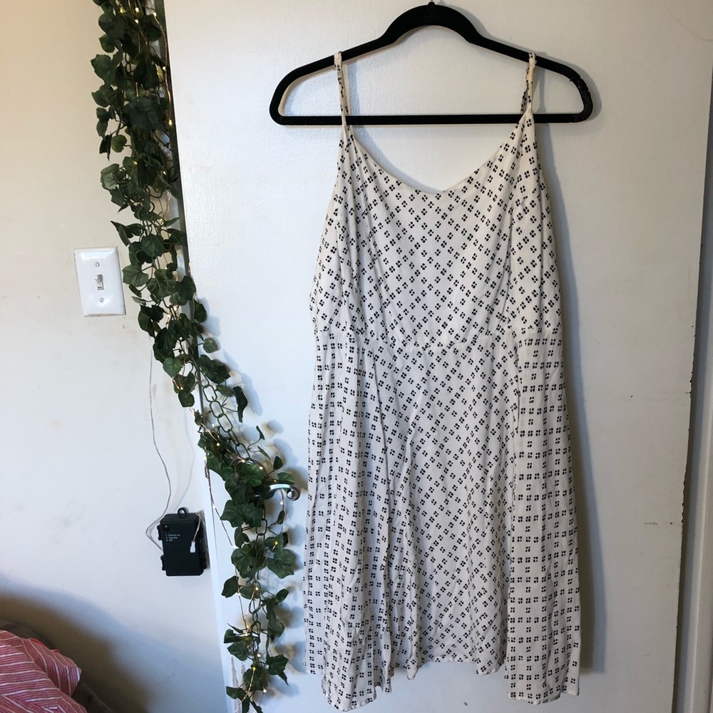OLD NAVY FIT AND FLAIR DRESS